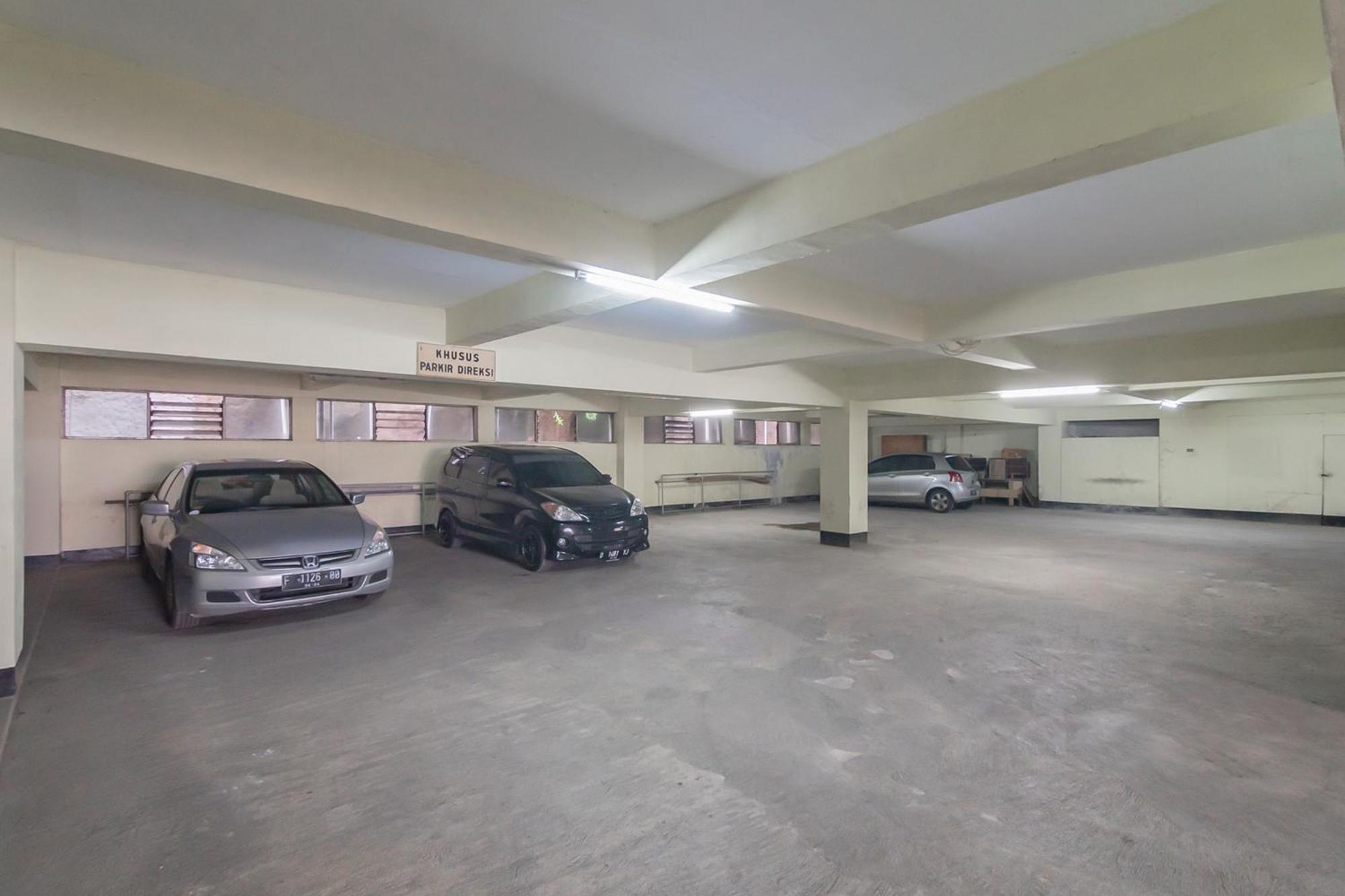 Hotel Reddoorz Near Sukabumi Station 2 Exterior foto