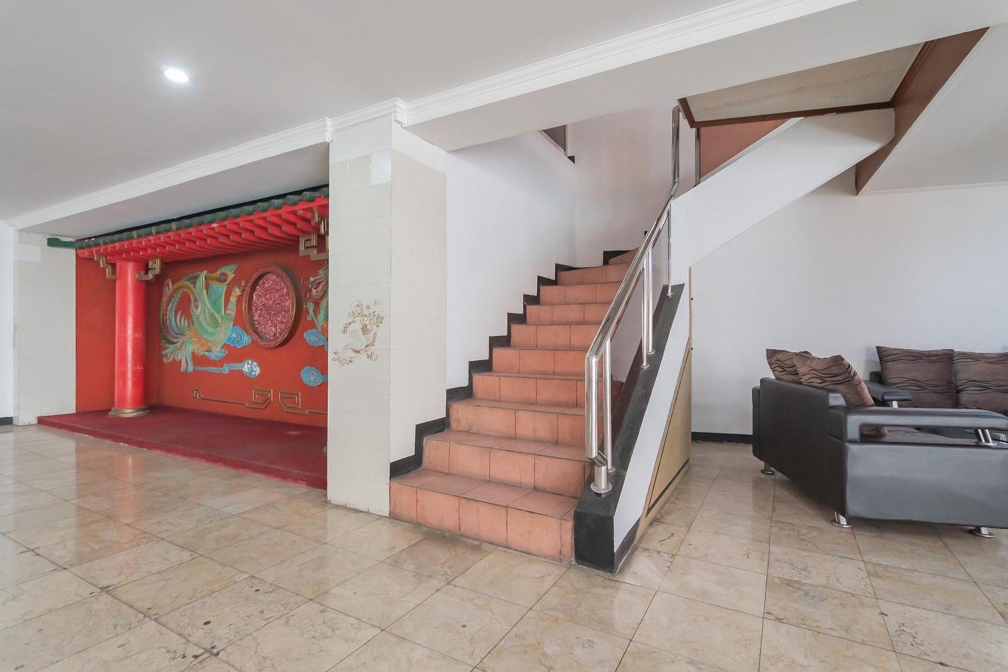 Hotel Reddoorz Near Sukabumi Station 2 Exterior foto