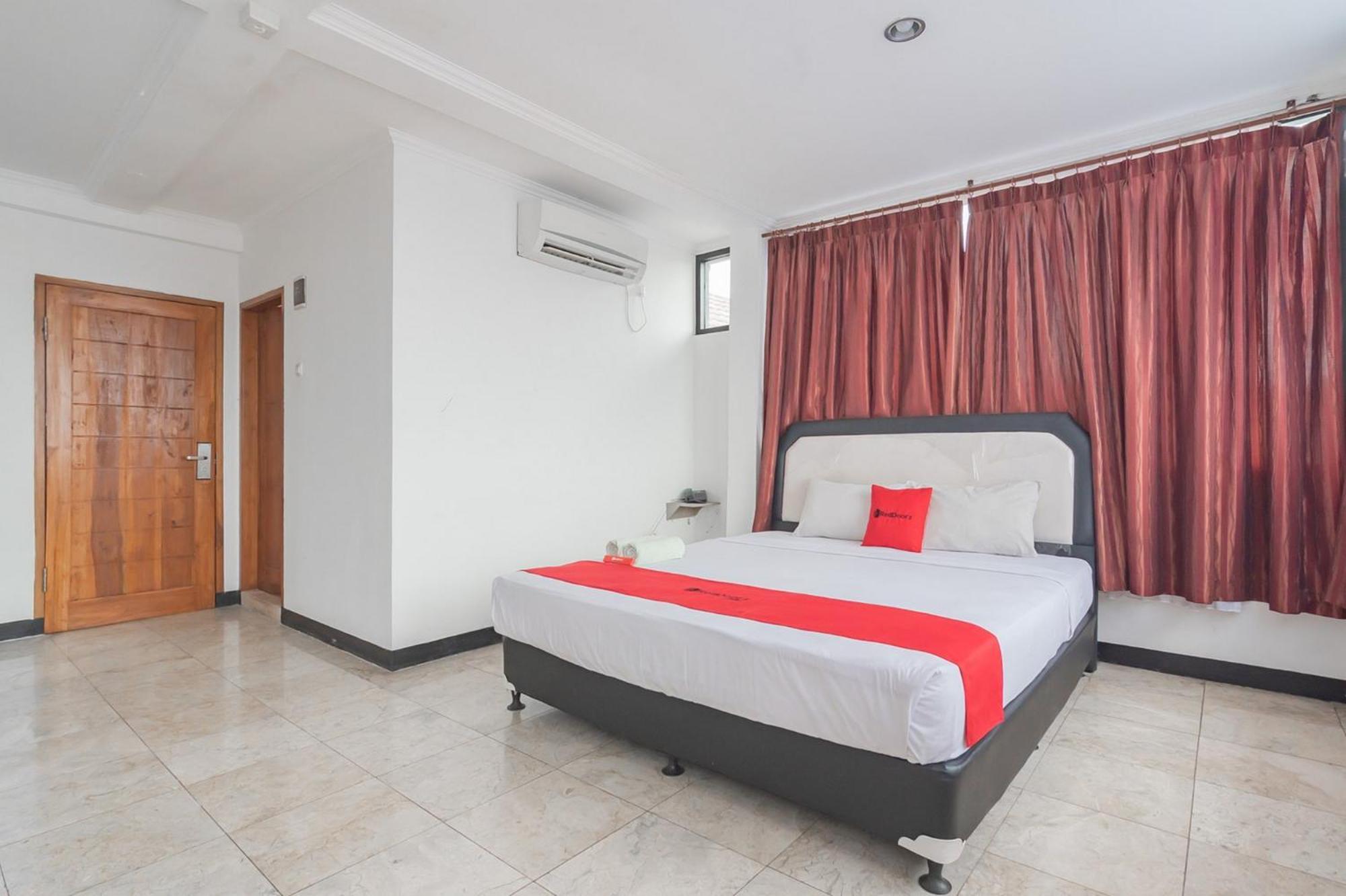 Hotel Reddoorz Near Sukabumi Station 2 Exterior foto